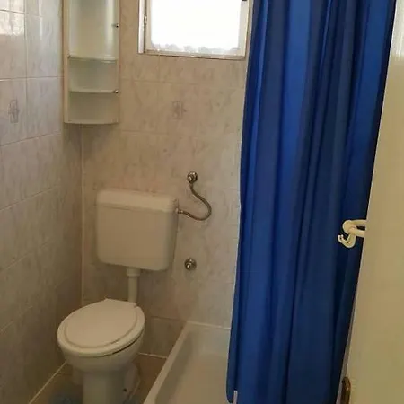 Ante Apartment *