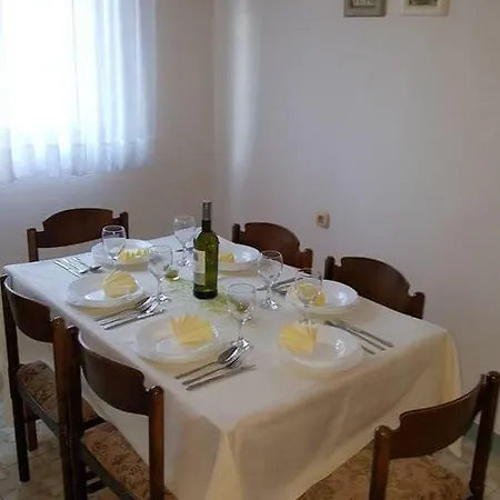 Ante Apartment
